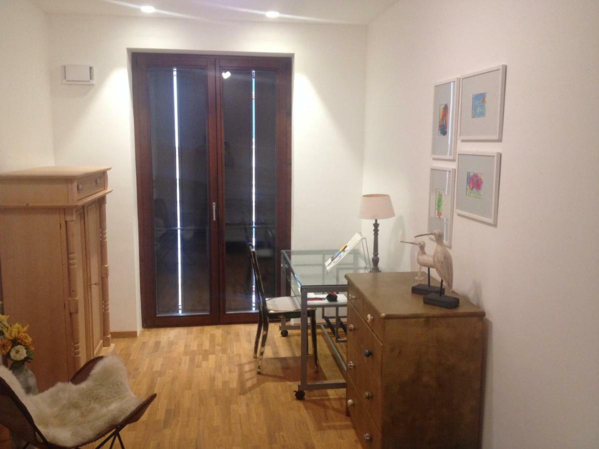 Ferienwohnung Am Zwinger Dresda Esterno foto